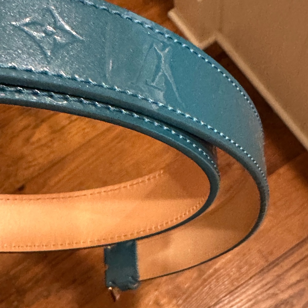 NEW; Louis Vuitton Phoenix 25MM Monogram Vernis patent leather belt in turquoise - Picture 10 of 15